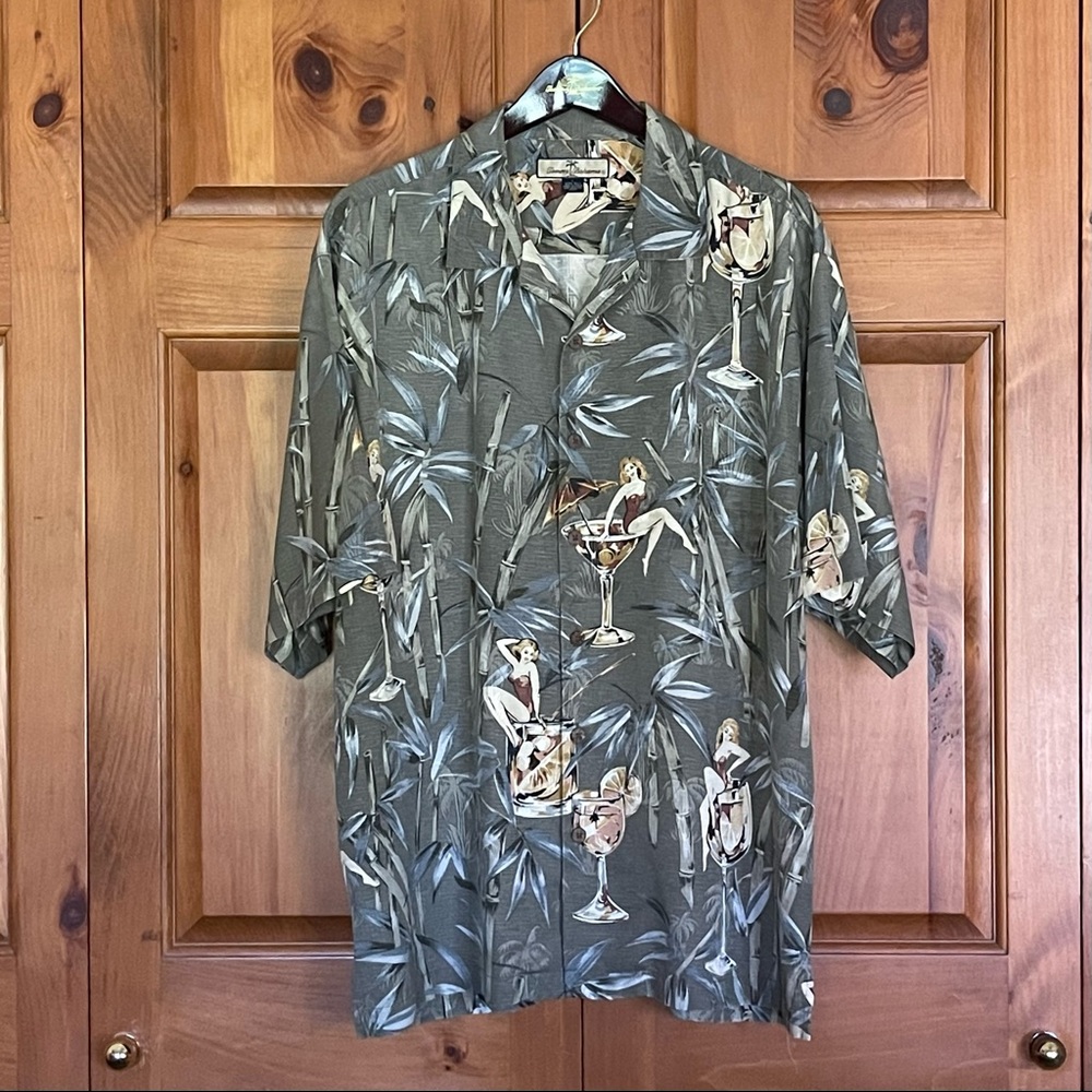 Tommy Bahama Silk Green and Yellow Mens Shirt in size Large.